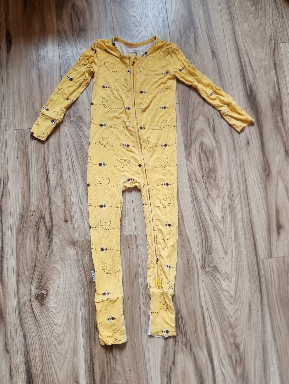 Dreamiere Bumble Bee Heart Bamboo Pajamas